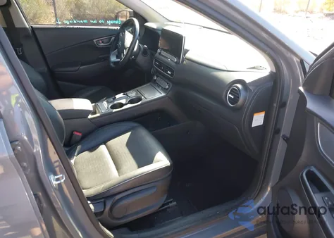 2021 Hyundai Kona Electric Ultimate z USA, uszkodzony, nr VIN KM8K53AG2MU122750